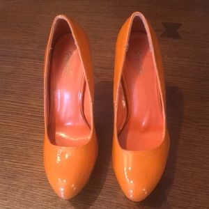 Qupid orange platform heels